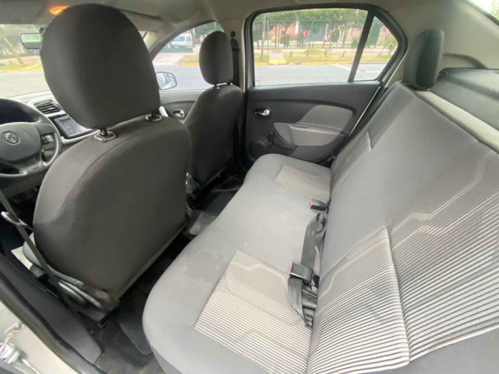 Renault logan expression 1.6 - Imagen 6