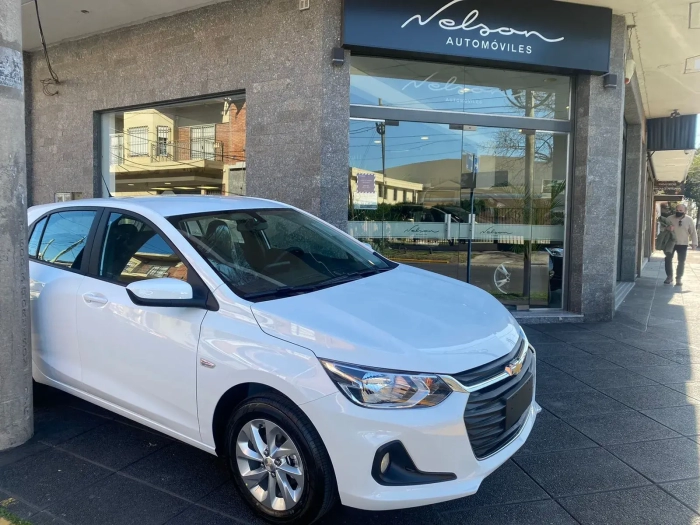 Chevrolet Ónix lt - Imagen 2