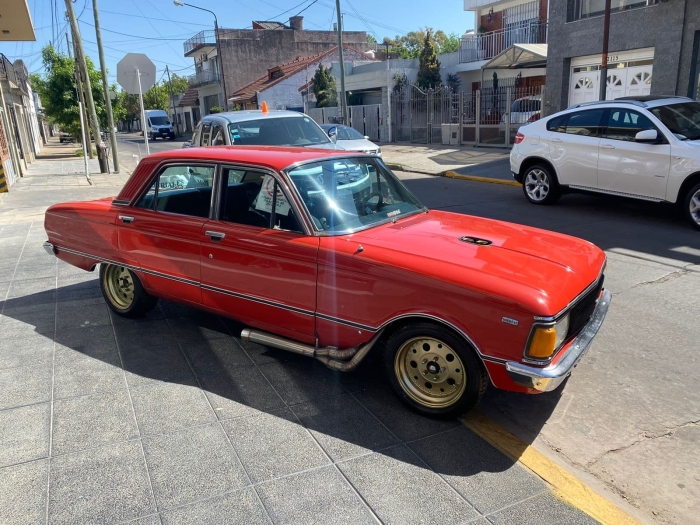 Ford Falcon de lujo - Imagen 3