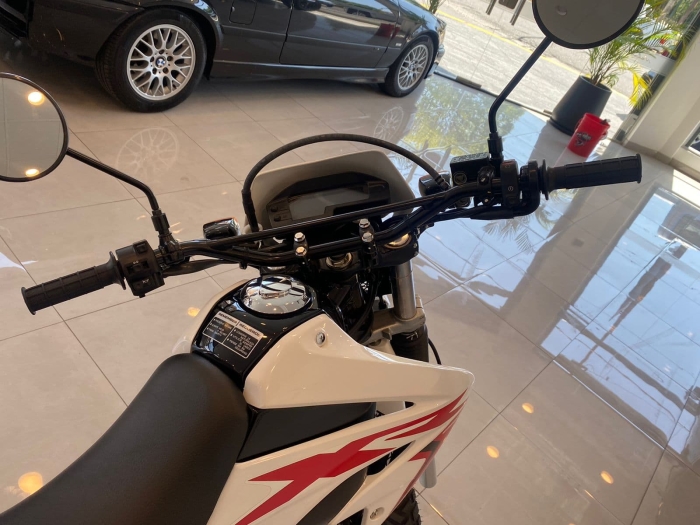 Honda XR tornado 250 - Imagen 4