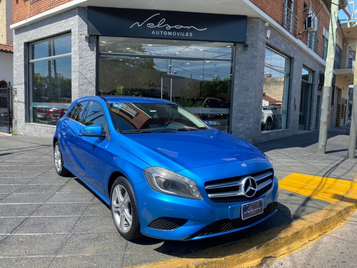 Mercedes benz A 200 blue efficiency