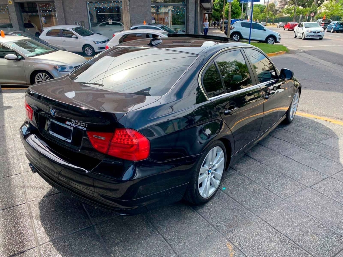 BMW 330i - Imagen 3