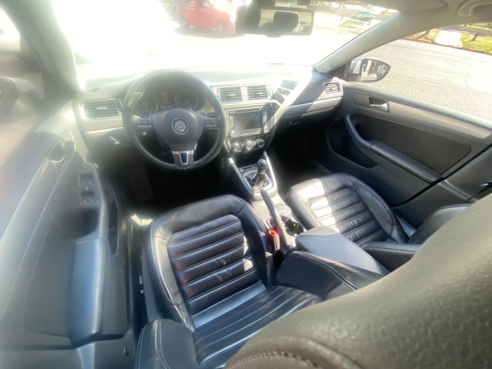 Volkswagen Vento 2.0 tsi sportline - Imagen 3