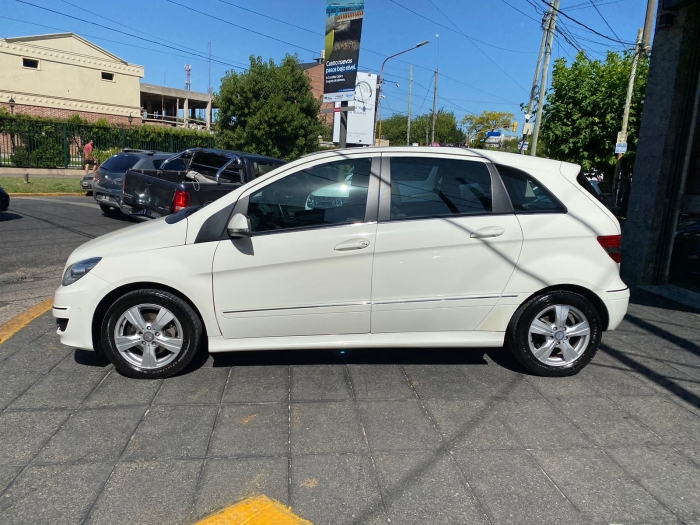 Mercedes Benz B180 - Imagen 7