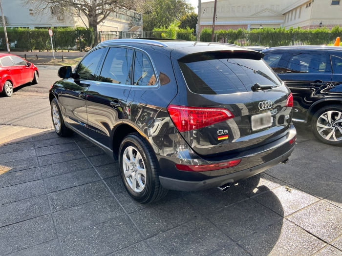 Audi Q5 quattro S-tronic - Imagen 6