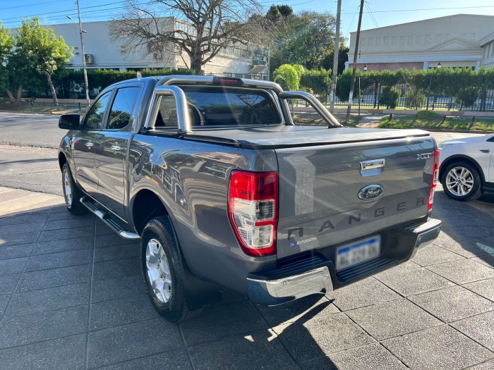 Ford Ranger XLT 4x2 Aut - Imagen 3