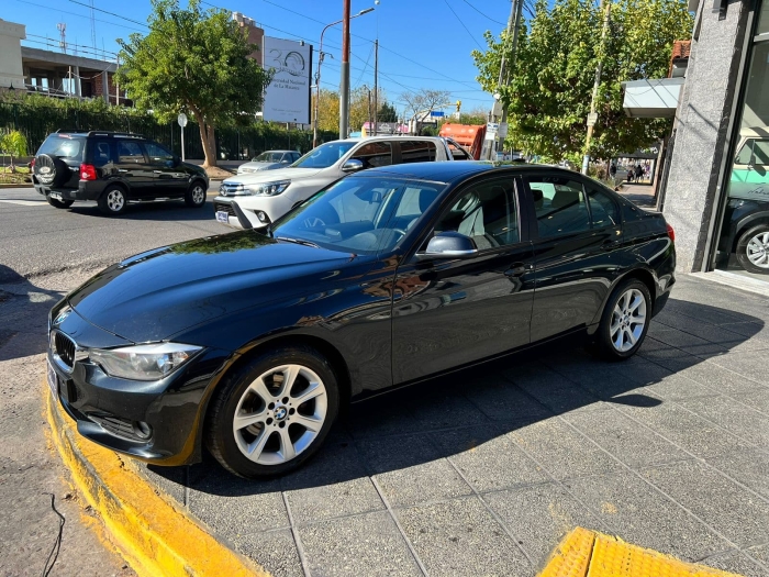 BMW 320i sport - Imagen 3