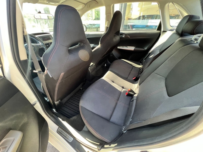 Subaru Impreza wrx awd - Imagen 4