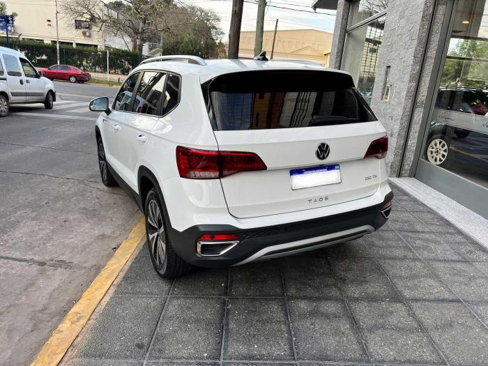 Volkswagen Taos Highline - Imagen 6