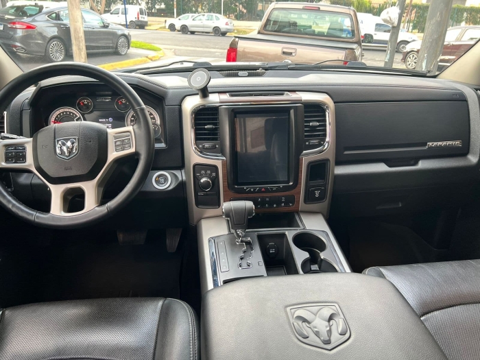 Ram 1500 Laramie - Imagen 8