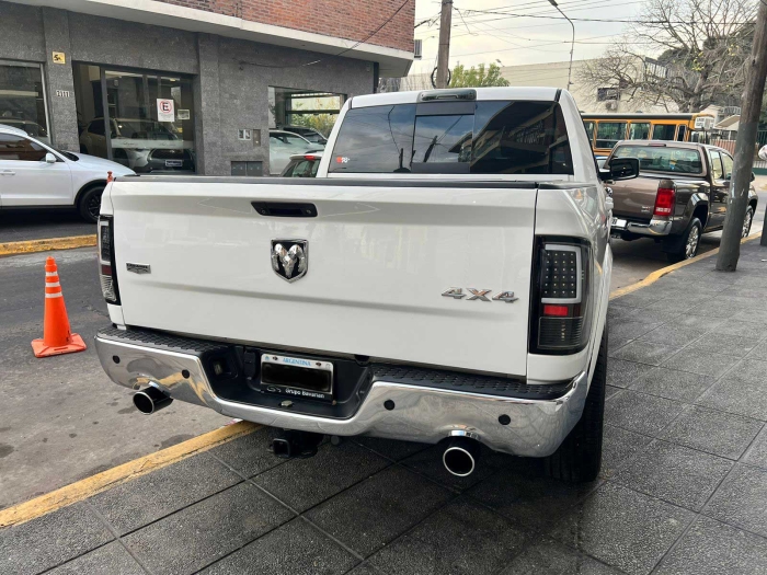 Ram 1500 Laramie - Imagen 3