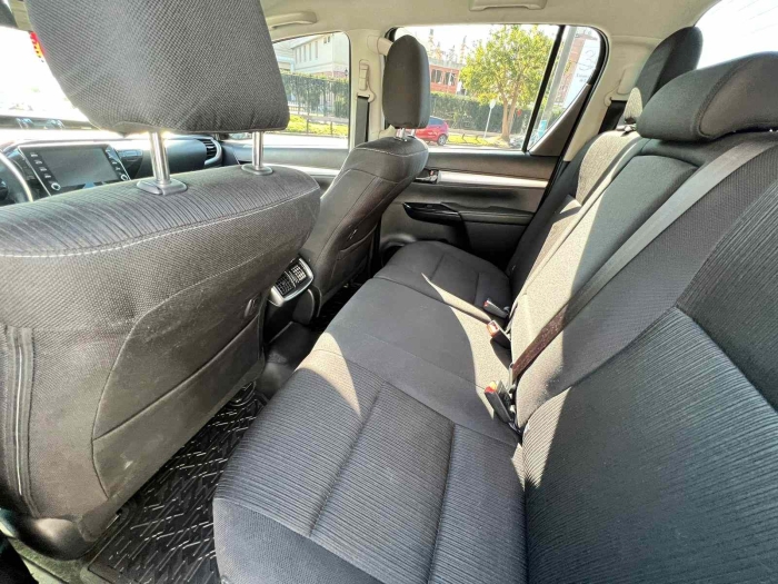 Toyota hilux srv aut 4x2 - Imagen 2