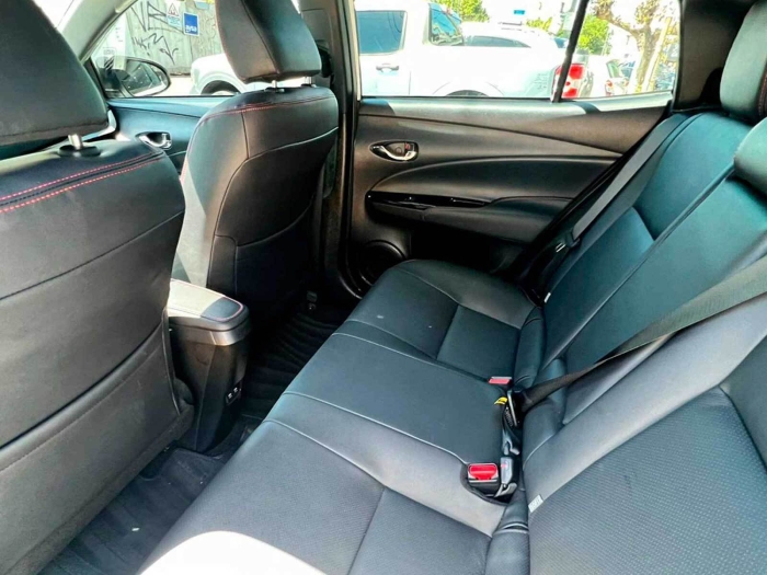 Toyota Yaris S Cvt - Imagen 4