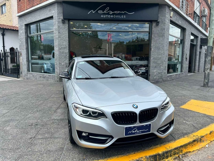 BMW 220i sport equipo M