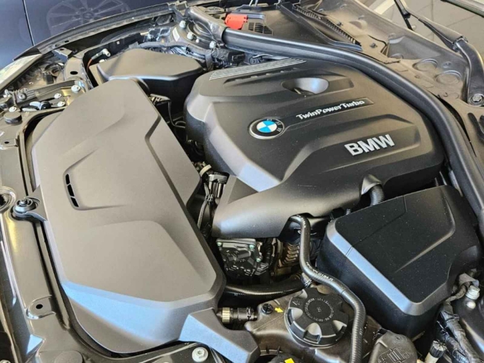 BMW 320I SEDAN - Imagen 4