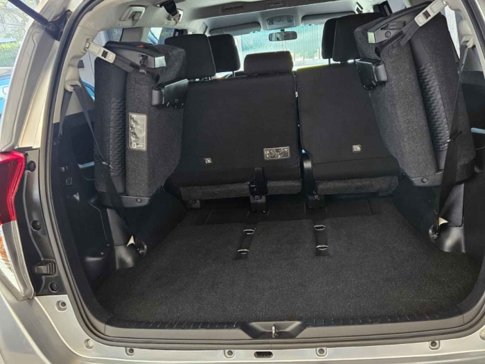 Toyota Innova SR 2.7 Rural 5 puertas - Imagen 7