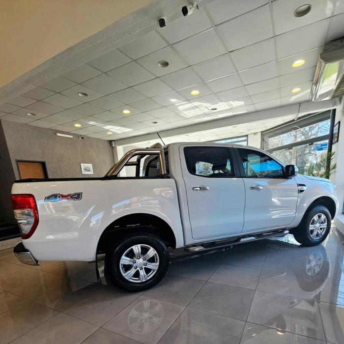 FORD RANGER XLT 4X4 AT
PICK-UP - Imagen 7